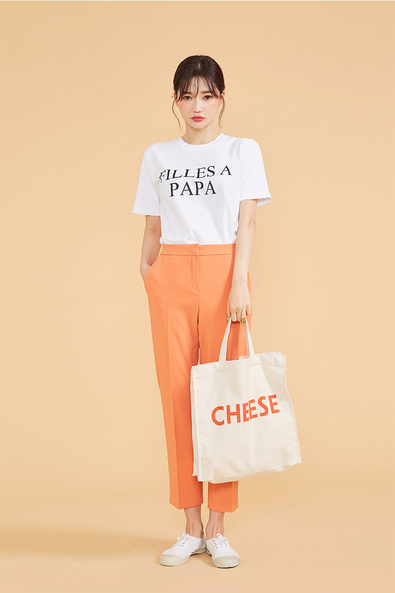 最新韓版服裝，時(shí)尚潮流的背景、影響與地位分析