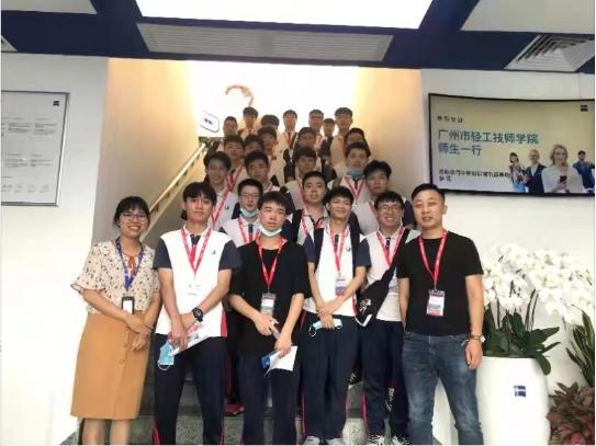 最新名企招聘,最新名企招聘，小巷深處的獨(dú)特小店，等你來(lái)探索！