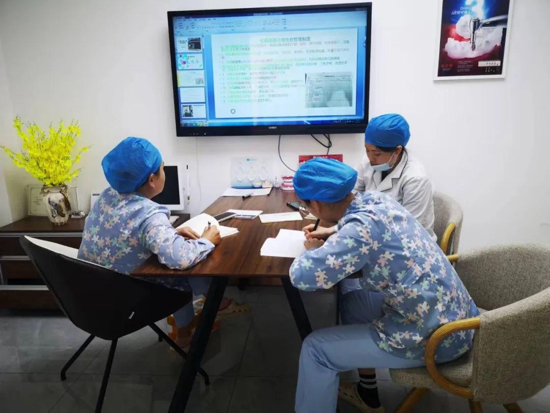 最新洗牙技術(shù)引領(lǐng)口腔清潔新紀(jì)元