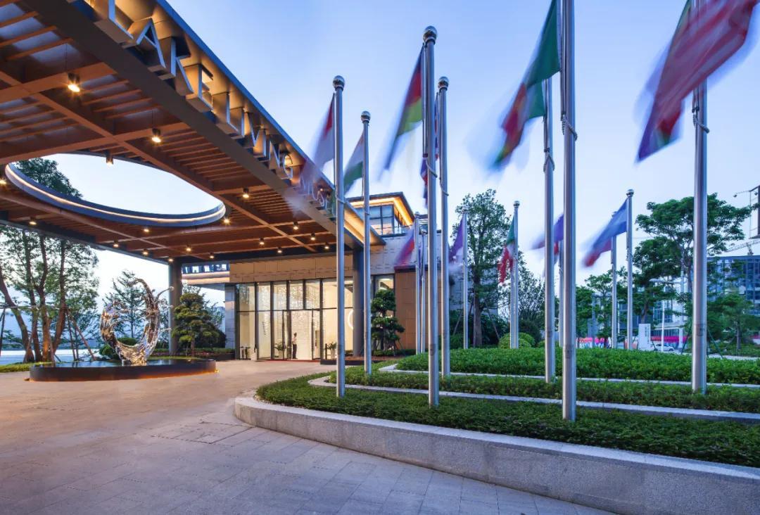 東湖小鎮(zhèn)最新動(dòng)態(tài)，自然美景探索之旅輕松啟程