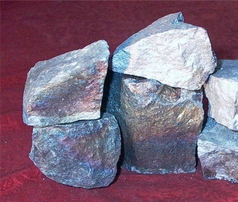 今日錳鐵最新價格，一段溫馨的友情故事與之相伴的行情分析