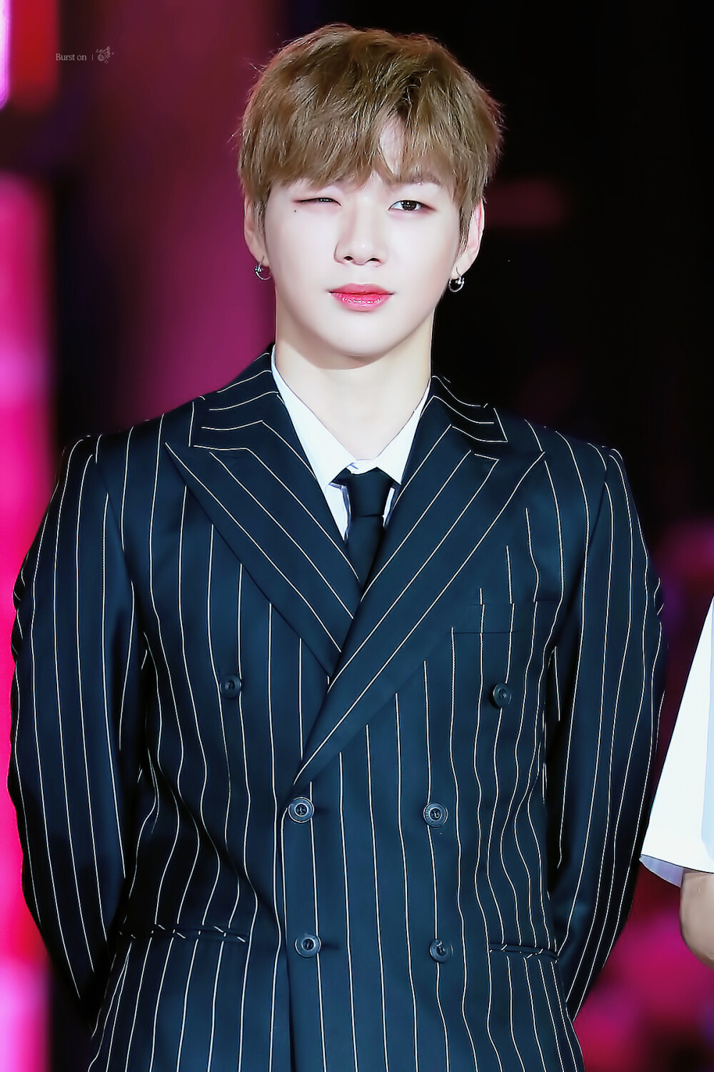 姜丹尼爾最新綜藝節(jié)目，自然美景的治愈之旅探索