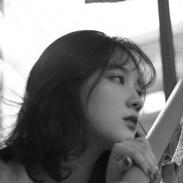 最新潮流前線，展現(xiàn)獨(dú)特個(gè)性的時(shí)尚風(fēng)采！