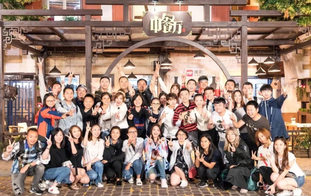 中餐廳最新一期高科技音樂(lè)盛宴，智能生活新紀(jì)元啟動(dòng)