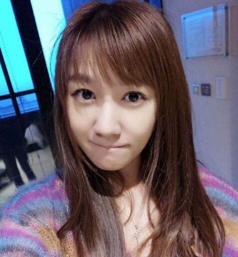 小蒼最新直播，探秘小巷獨特風味小店之旅