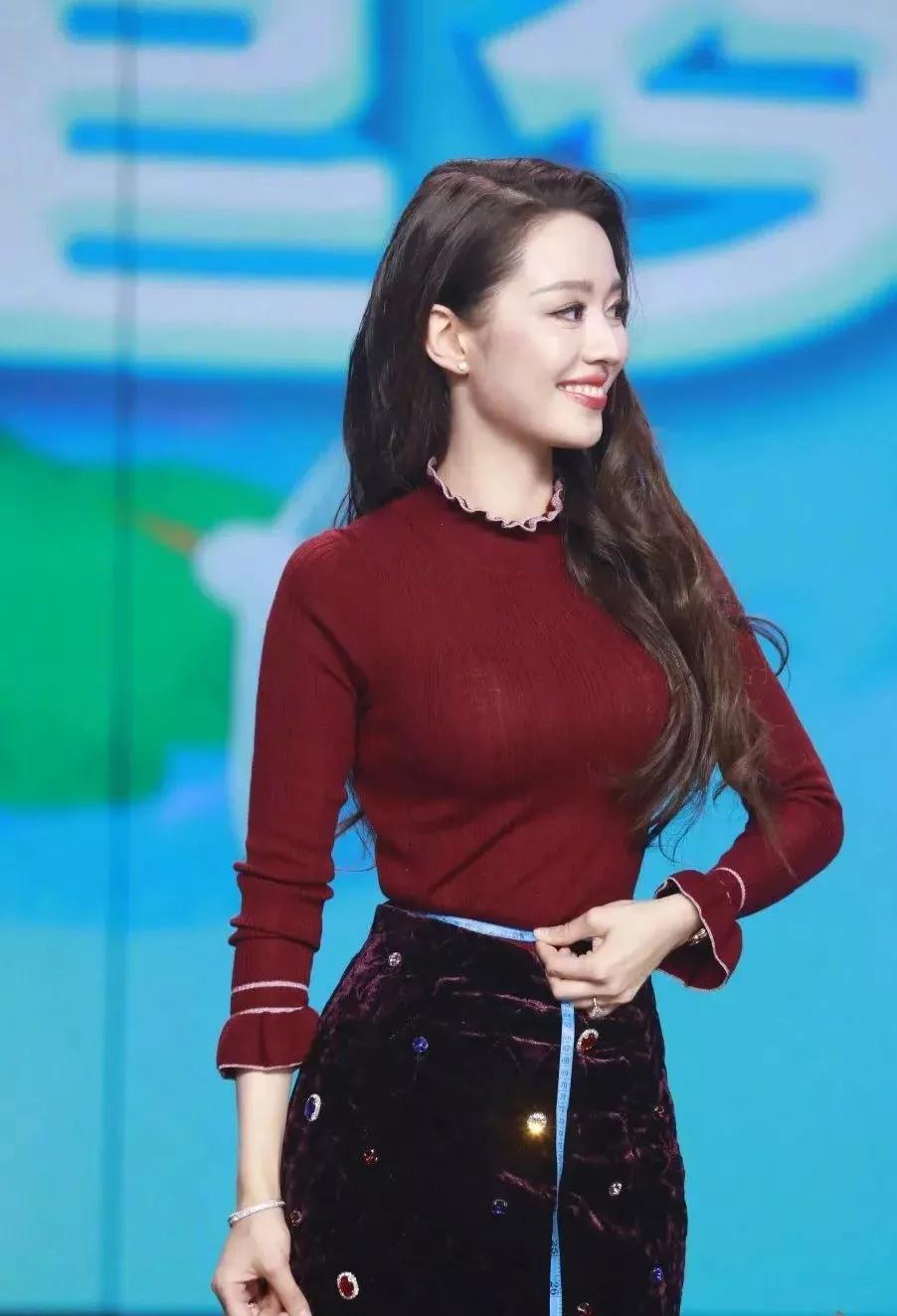 最新女星視頻，星光變化中的自信與成就力量