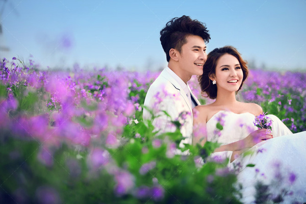 秋霞最新婚,秋霞最新婚，一場(chǎng)自然美景的探索之旅