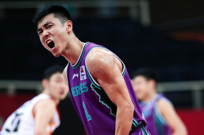 高詩巖最新動態(tài)，籃球新星閃耀賽場，影響力持續(xù)擴大