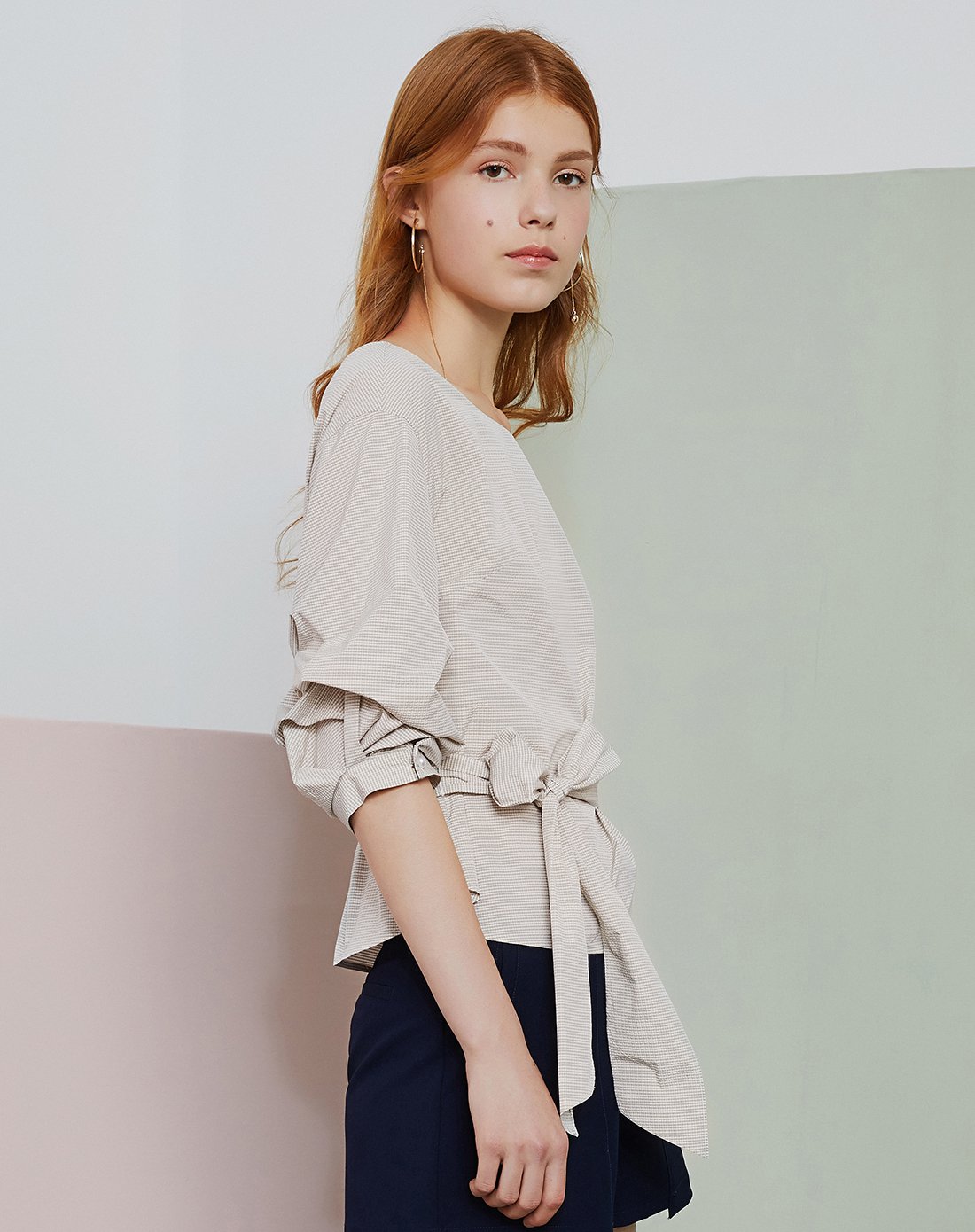 紅袖新款服飾，時尚自信之源，引領(lǐng)風(fēng)尚變化之路