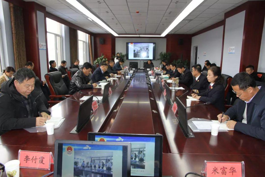 廢品回收新趨勢(shì)，小巷中的綠色奇遇之旅