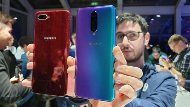 OPPO手機全新品震撼上市，全球矚目，驚艷亮相！