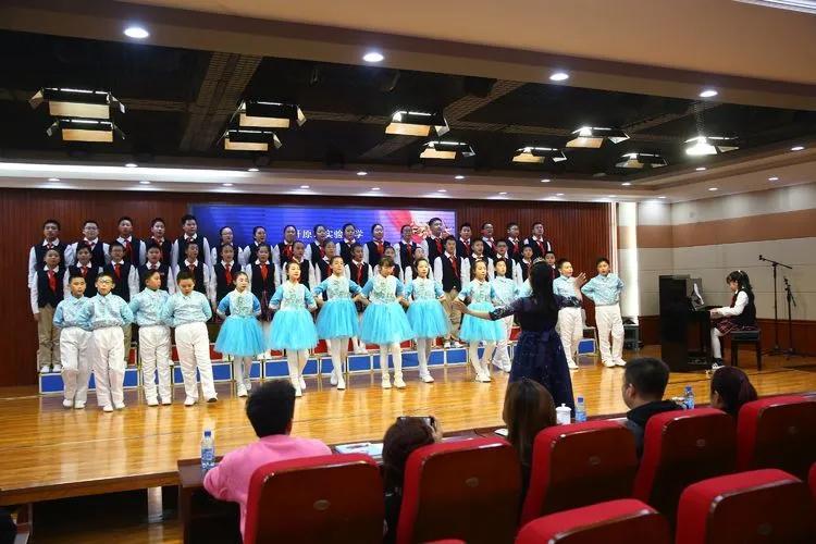 科技與藝術(shù)融合之作，智能合唱助手推薦適合合唱比賽的歌曲