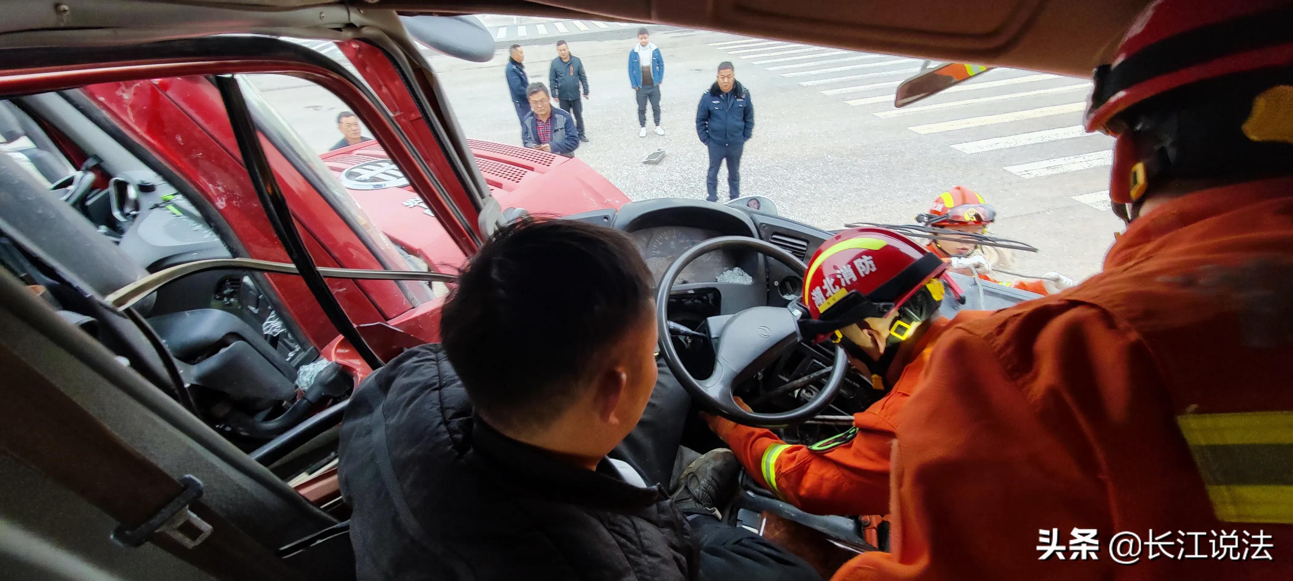 震撼！蘄春再現(xiàn)車禍悲劇，警鐘長鳴——2025最新車禍新聞
