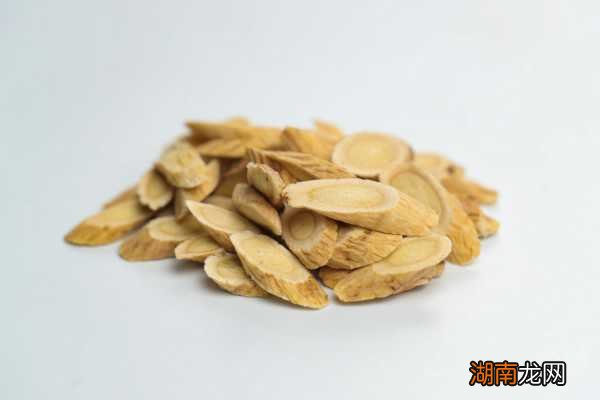 黃芪價(jià)格揭秘，黃芪價(jià)值背后的友情故事