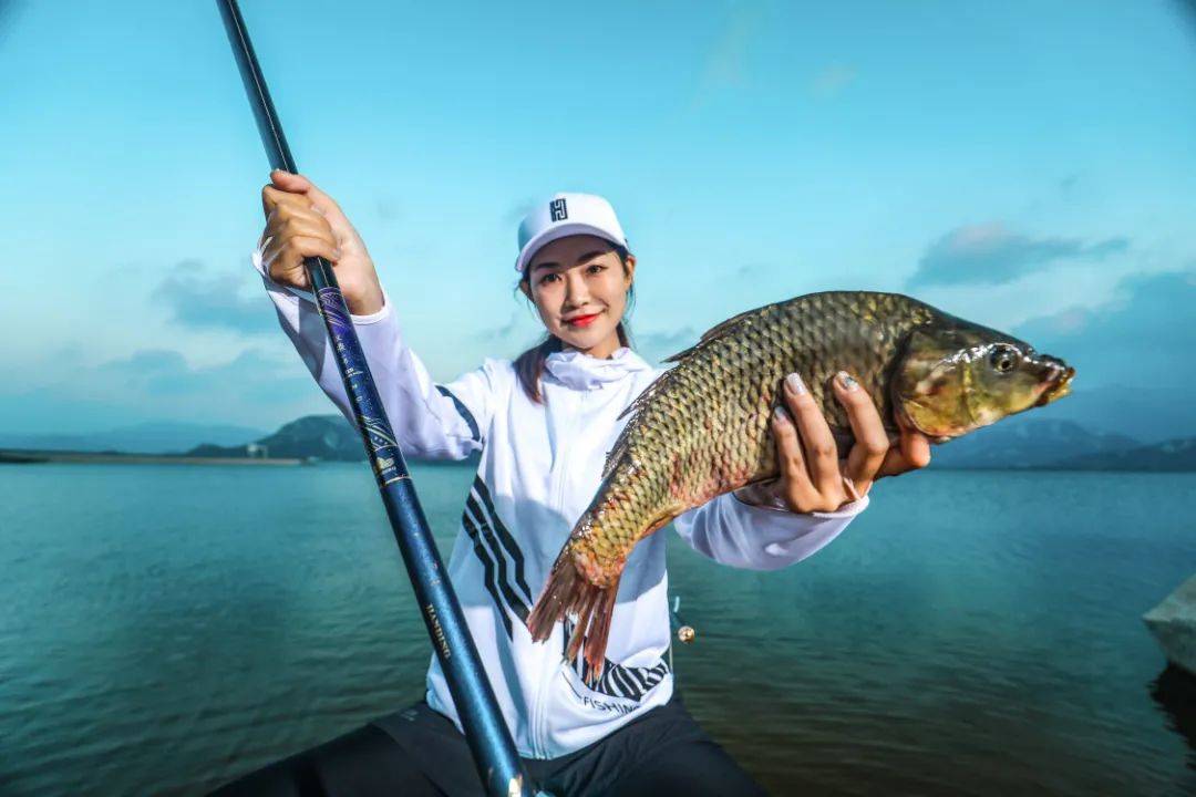 釣人的魚(yú)最新力作，智能垂釣器——高科技垂釣，生活變革的新篇章