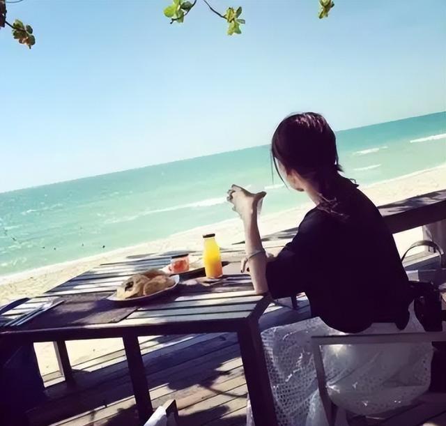 時尚選擇背后的多元解讀，最新頭像背影引領潮流趨勢