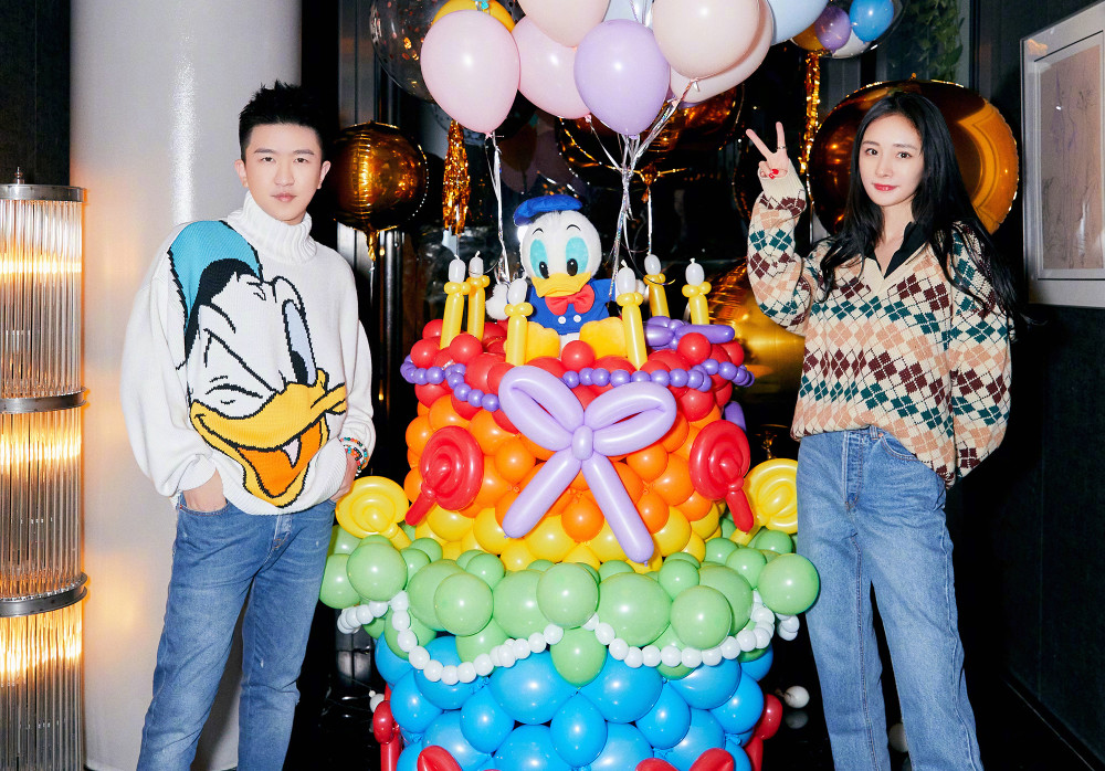 最新生日圖片分享，小巷深處的特色小店，生日探索之旅啟程！