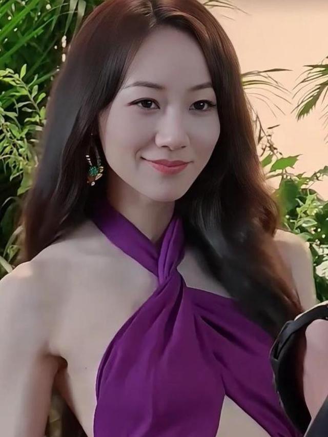 女性頭像時尚潮流演變，最新風尚與2025年流行趨勢預測