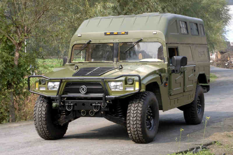 東風(fēng)最新軍車(chē)震撼登場(chǎng)，展現(xiàn)雄姿！