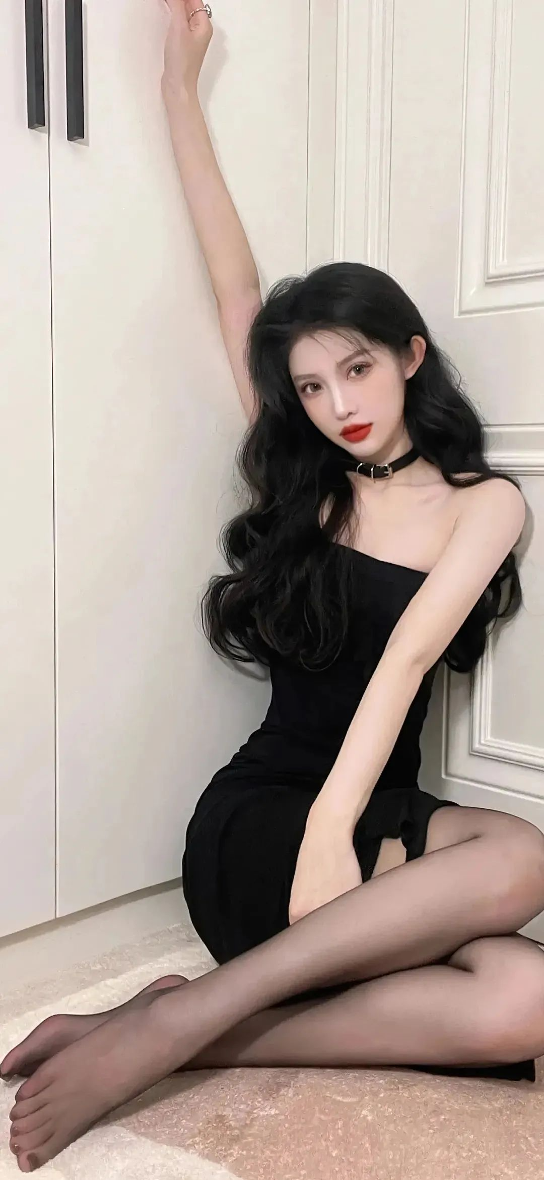時尚美女圖片精選，最新潮流盡收眼底
