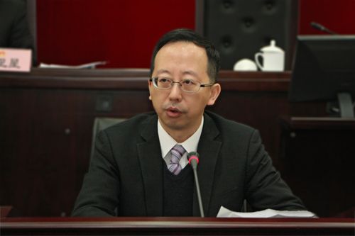松江區(qū)長引領科技革新，打造未來生活新篇章啟航