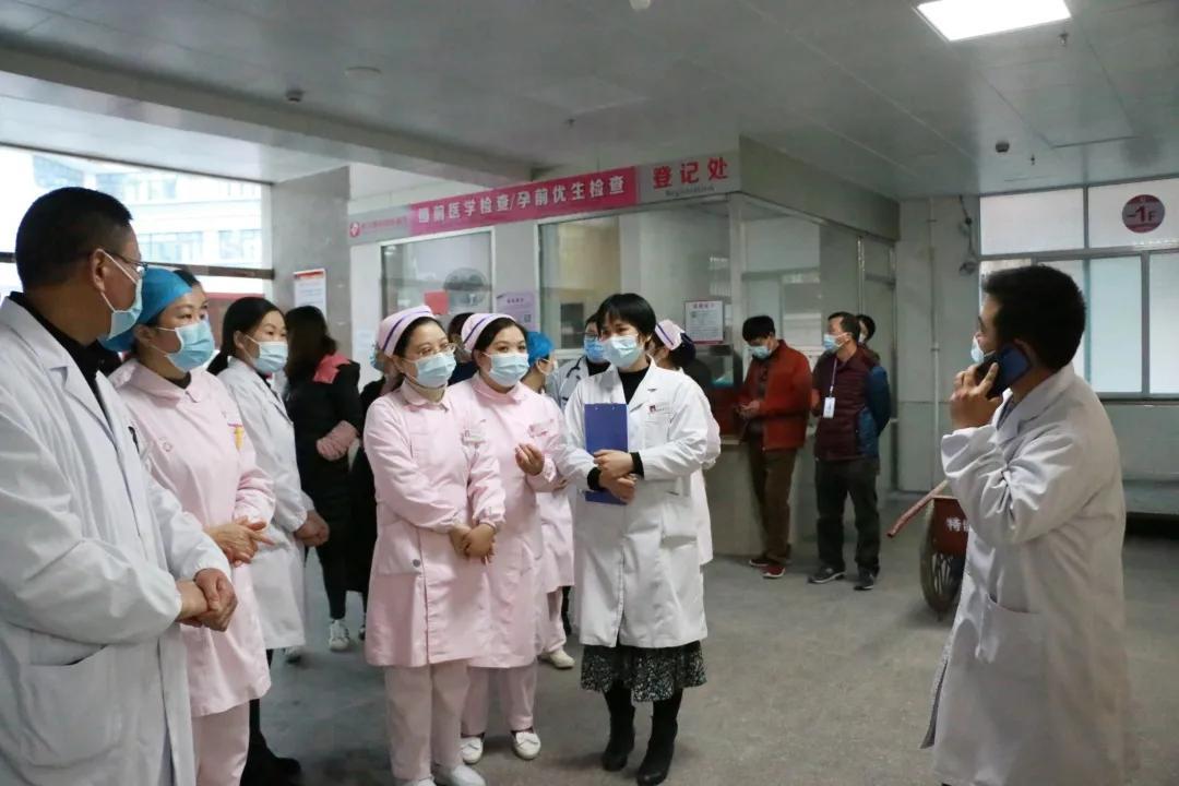 肺炎最新人員動態(tài)，變化帶來力量，學習鑄就自信與成就成就之路